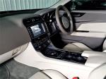 2017 Jaguar XE Sedan 20t Prestige X760 17MY